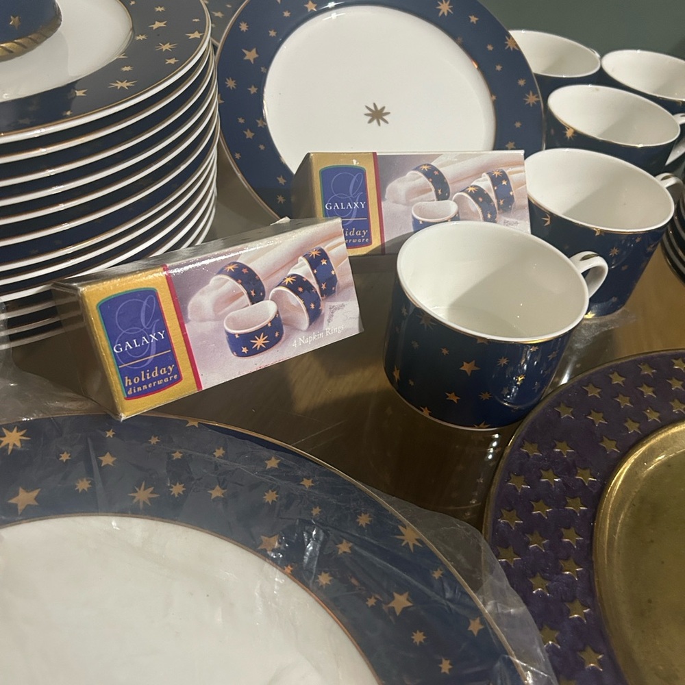 Galaxy By Harvic Blue and Gold Celestial Dinnerware